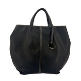 Borsa shopper Alina in morbida ecopelle nera con manici